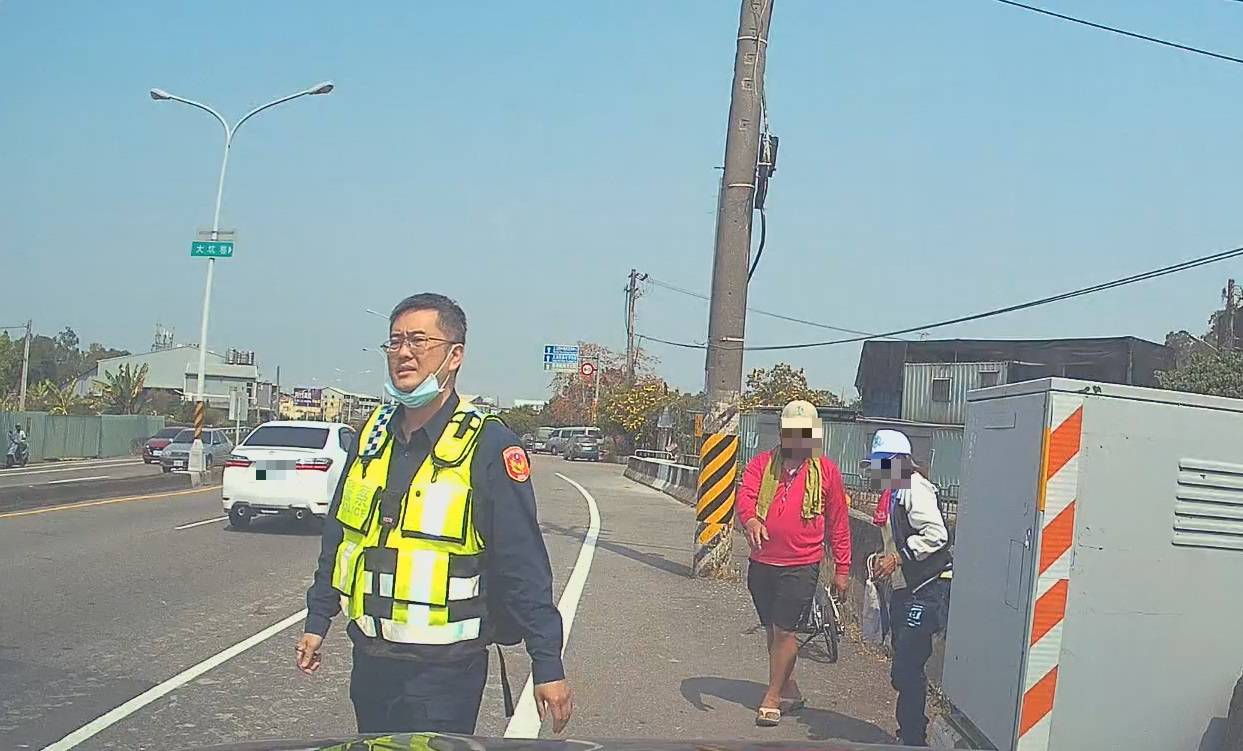 南投老婦失蹤1日迷航霧峰 熱心霧警助返家團圓