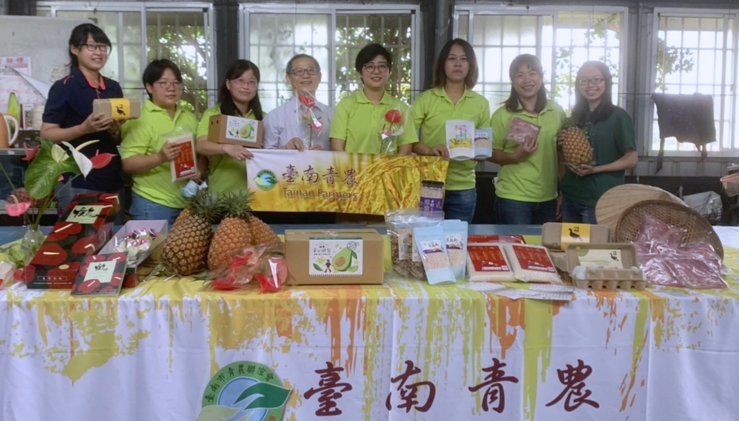 臺南女青農跨域從農一片天 理療師種植火鶴成功打入澳洲市場