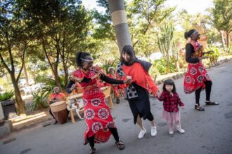 體驗最道地的非洲文化面具節  新生動物們春節前報到喜迎客春節入住一泊二食